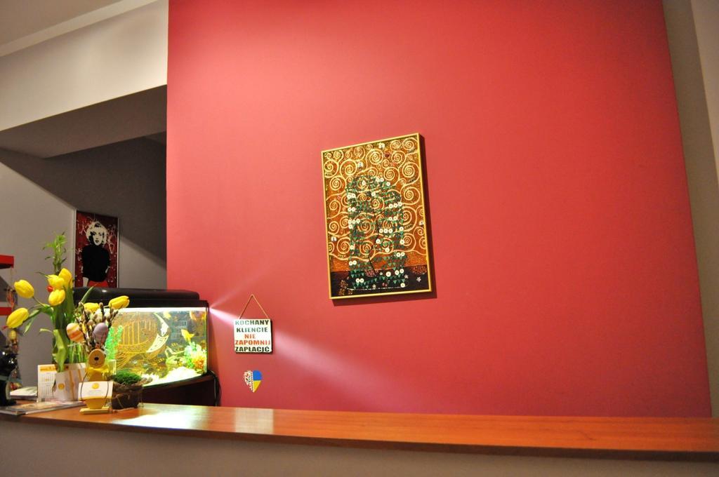 Happy House Hostel Poznań Extérieur photo